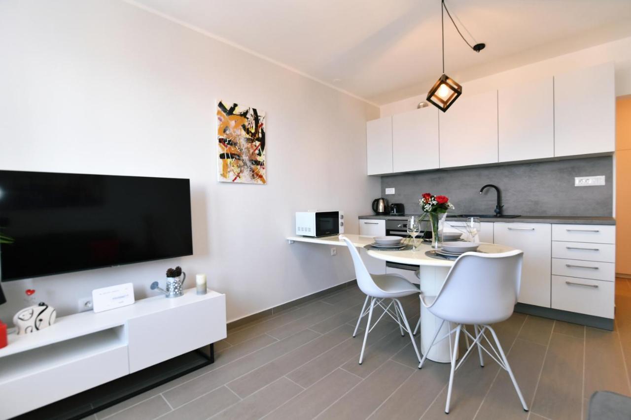 Mamma Mia Lux Apartment Риека Экстерьер фото